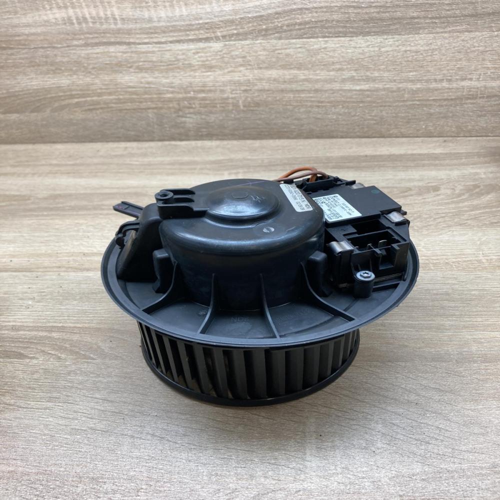 3C0907521F 3C1820015N  Heater fan/blower Volkswagen PASSAT B7