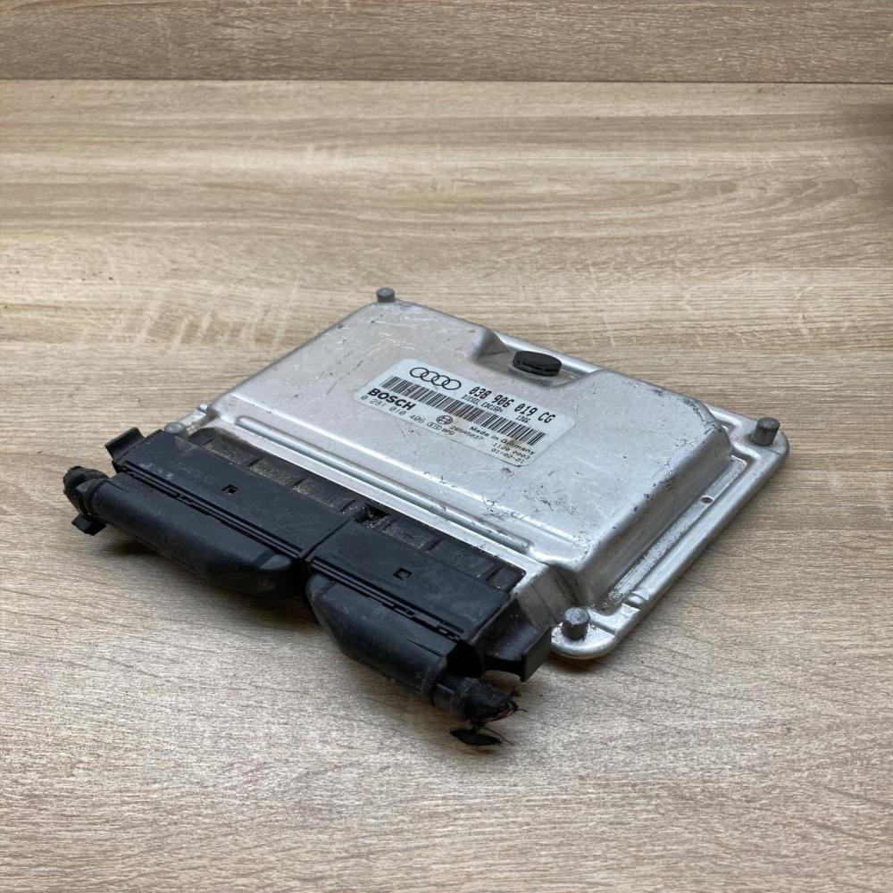 038906019CG 0281010406  Engine control unit/module ECU Audi A4 S4 B6 8E 8H