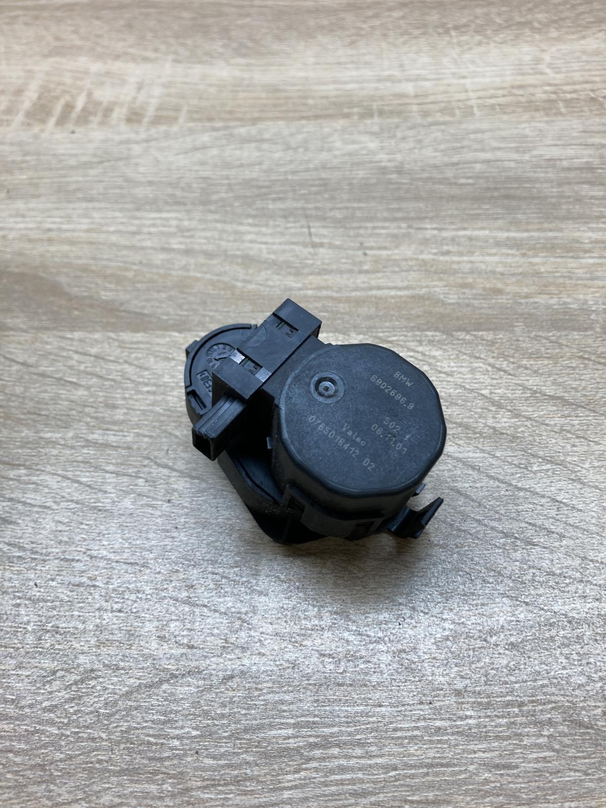 6902696 0765018412  Air flap motor/actuator BMW 5 E39
