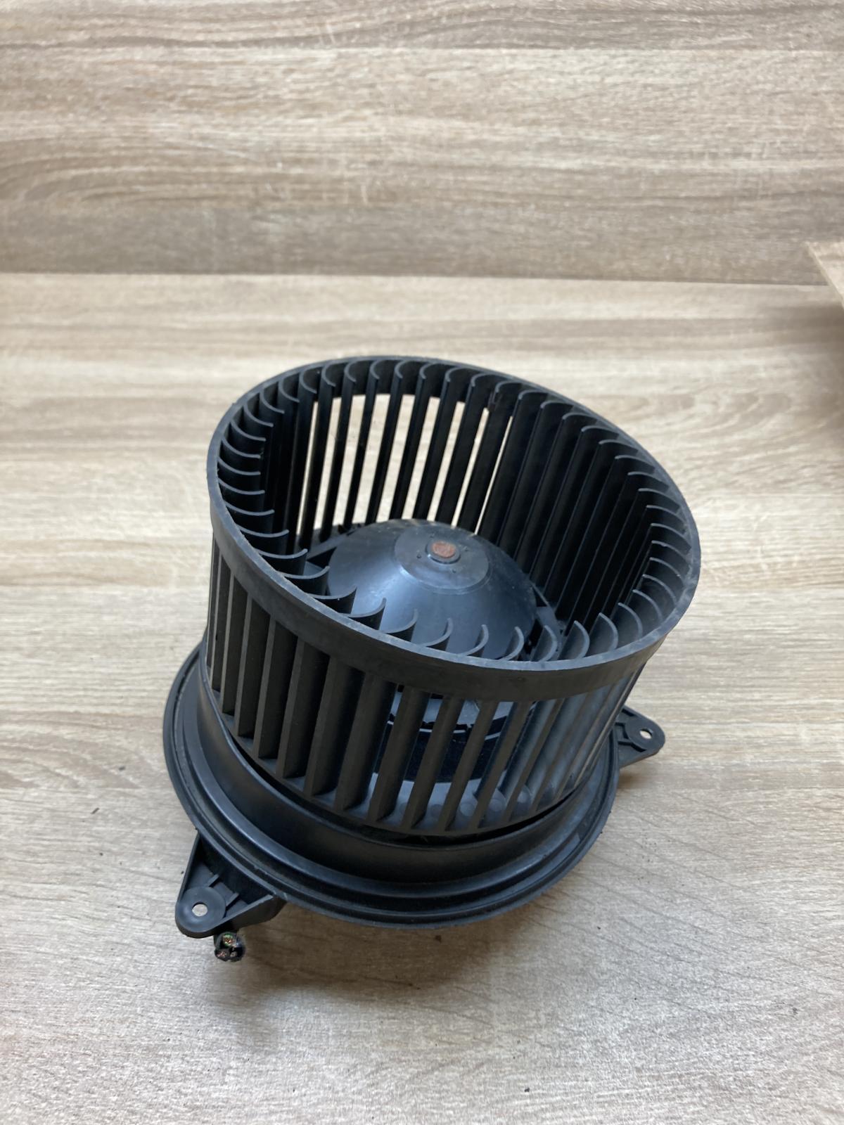 1S7H 18456 BC BK6JA  Heater fan/blower Ford Focus