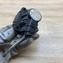 52406340 280906  Air flap motor/actuator Opel Astra G