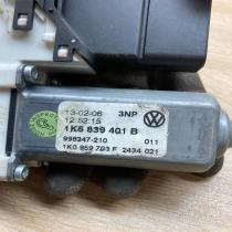 1K5839401B 9934 24 200  Rear door window regulator motor Volkswagen Jetta V