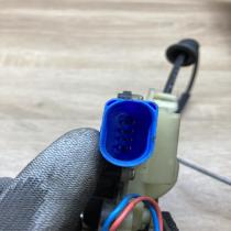 3B1837016BQ   Front door lock Seat Cordoba (6L)