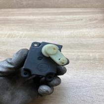 09180201   Air flap motor/actuator Opel Vectra C