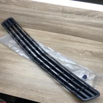 A2048850023   Front bumper lower grill Mercedes-Benz C W204