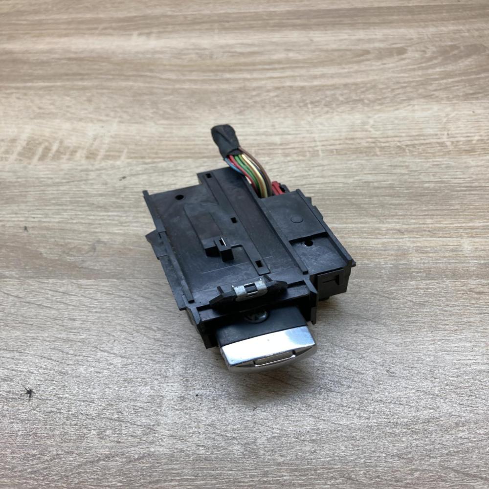 3C0905843Q   Ignition key card reader Volkswagen PASSAT B6