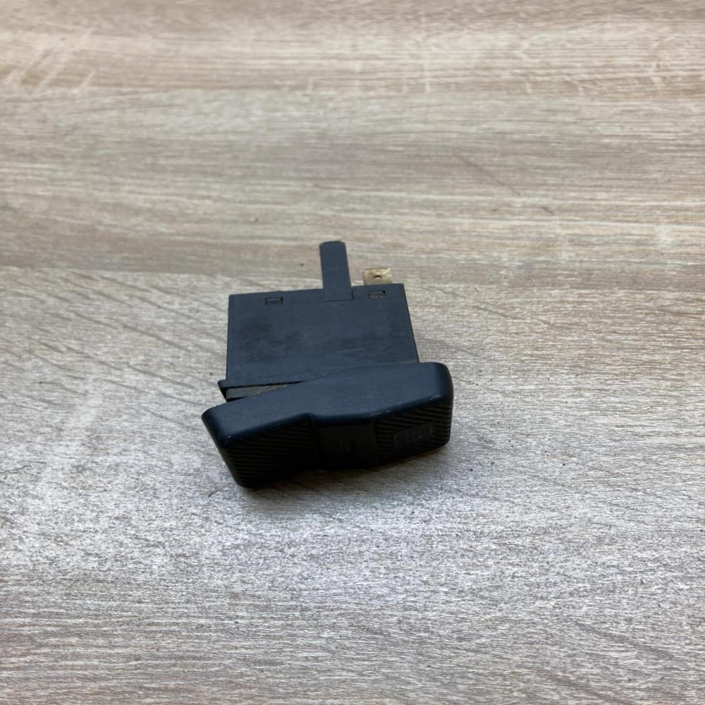 535959621   Windscreen/window heater switch Volkswagen PASSAT B4