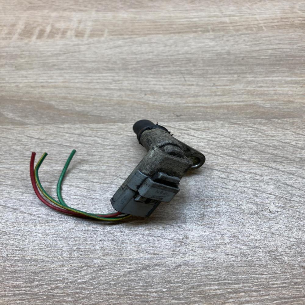 9630595680   Camshaft position sensor Peugeot 406