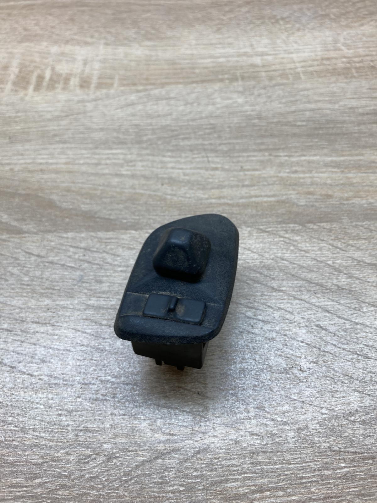 1387287   Wing mirror switch BMW 3 E36