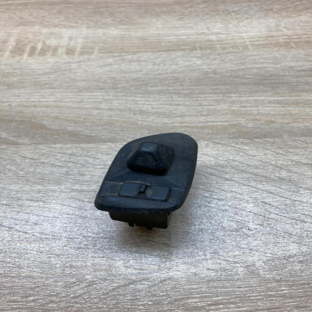 1387287   Wing mirror switch BMW 3 E36