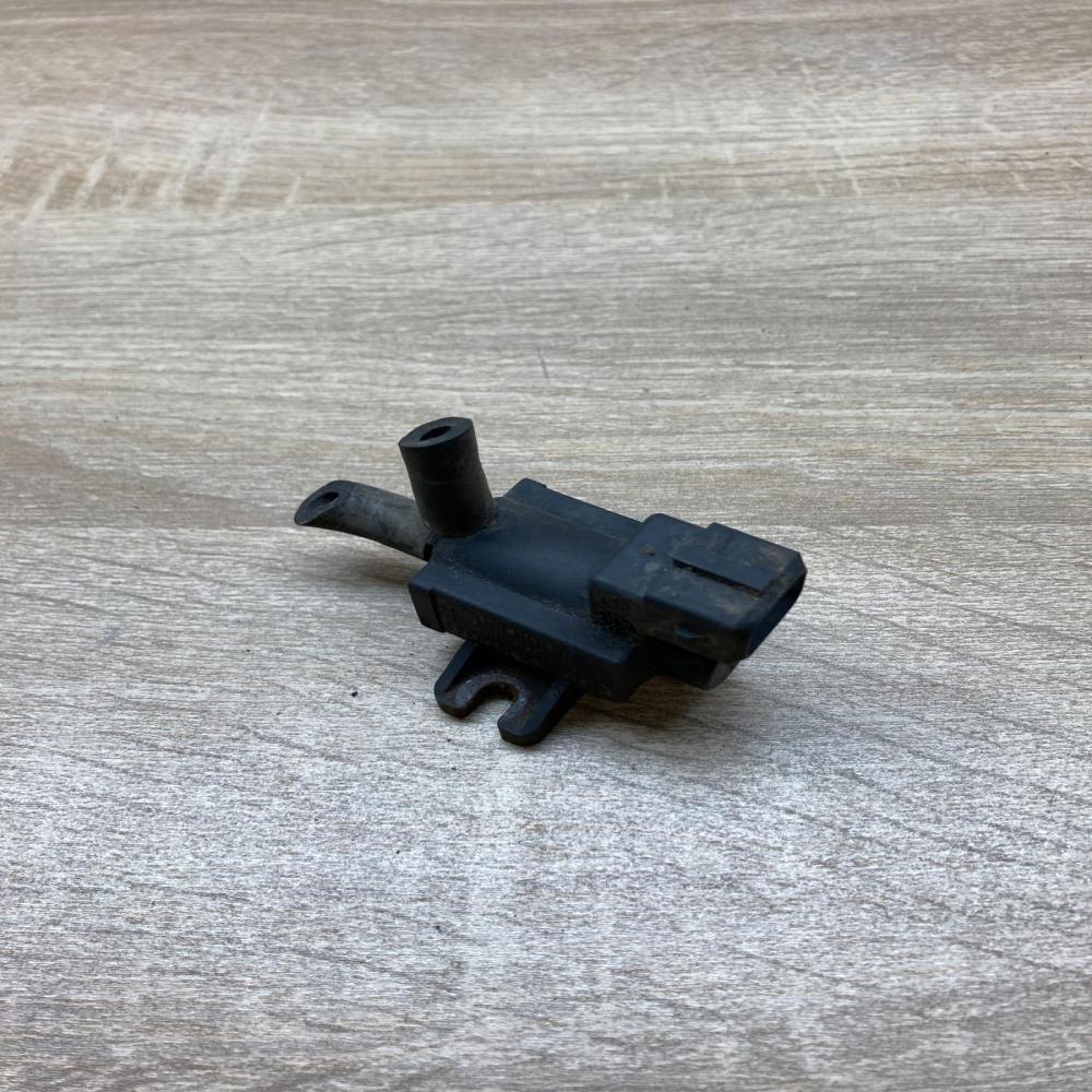 72244800   Vacuum valve Opel Meriva A