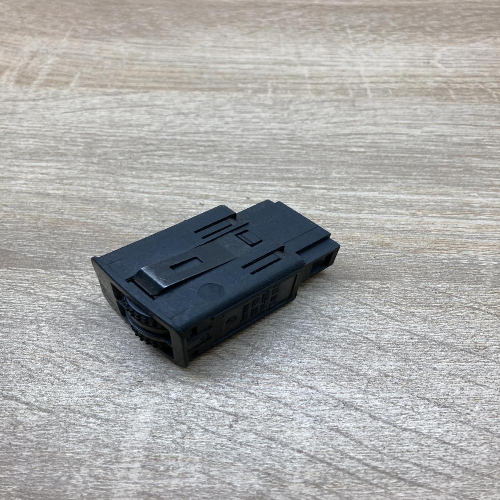 1J0941333A   Headlight level height control switch Volkswagen Golf IV