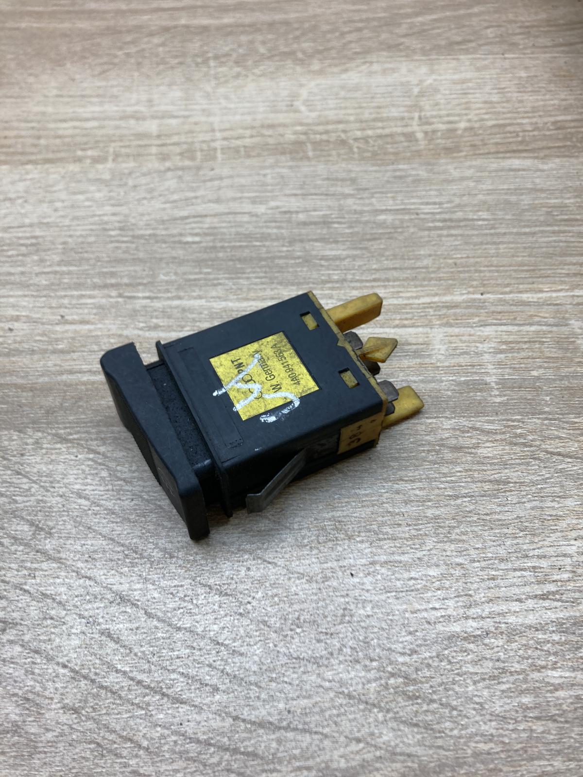 4A0941563A   Fog light switch Audi A6 S6 C4 4A