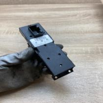 1J3959857   Electric window control switch Volkswagen PASSAT B5