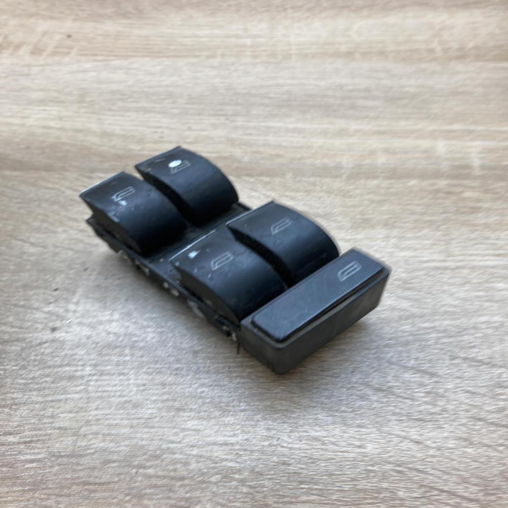 8Z0959851   Electric window control switch Audi A4 S4 B6 8E 8H