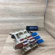 24350 AV700 24350AV700  Fuse module Nissan Primera