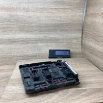 C5 central body module   Fuse module Citroen C5