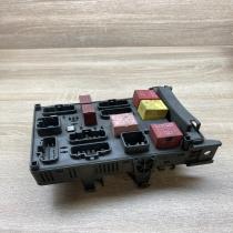 8200004201E 518837018  Fuse module Renault Espace IV