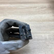 4D0941503   Windscreen/window heater switch Audi A8 S8 D2 4D