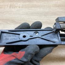 HONDA HANDLE BRACKET   Front door exterior handle/bracket Honda Accord