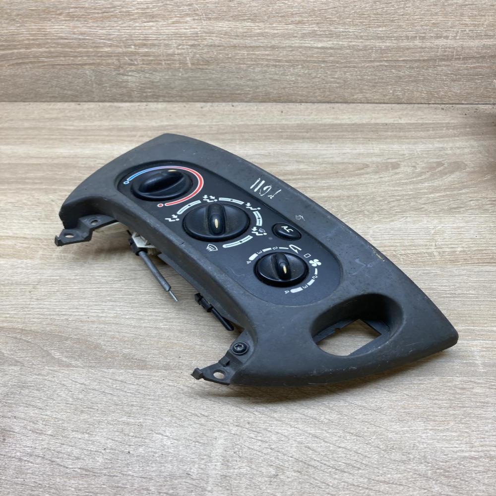 663212P   Climate control unit Renault Scenic I