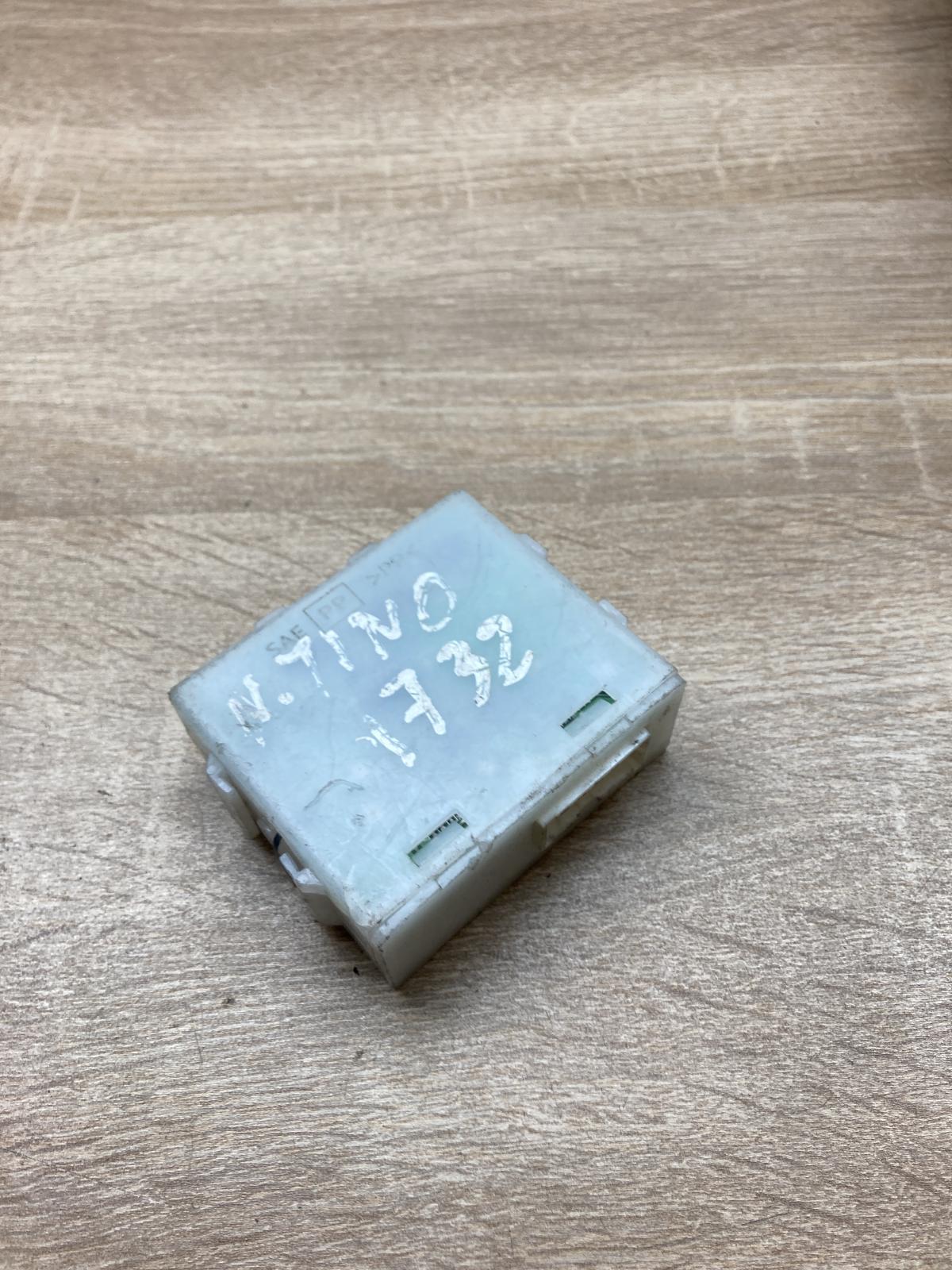 28260BU000   Other control units/modules Nissan Almera Tino