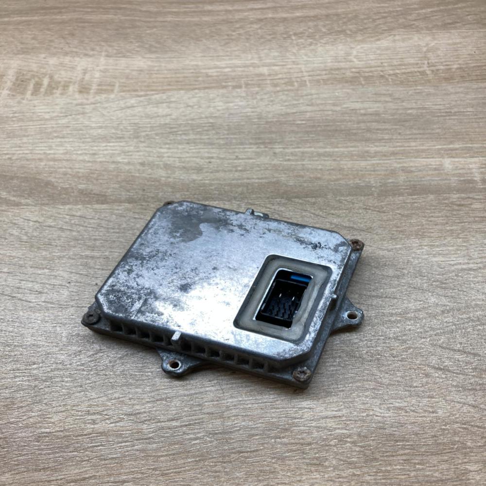 1307329086 2285510600  Headlight ballast module Xenon Mazda 6