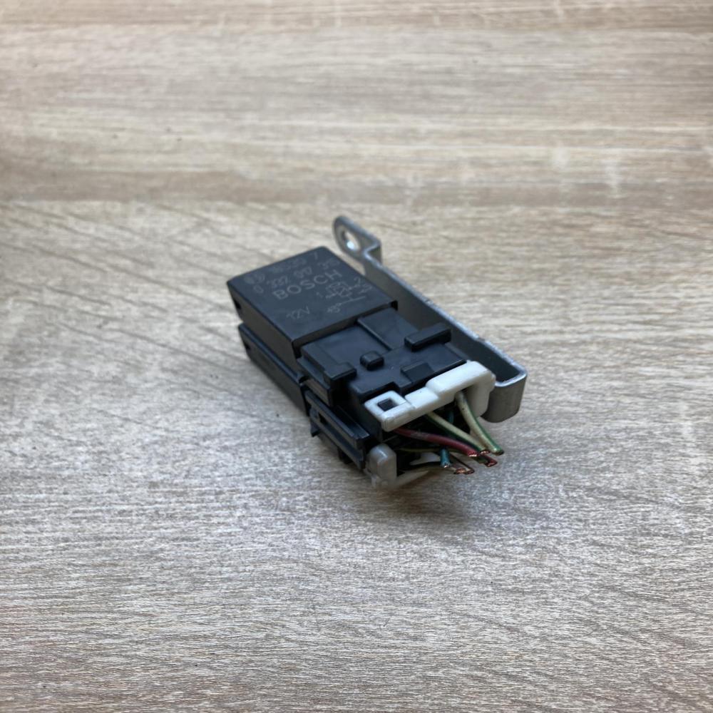 0332017315   Other relay Honda CR-V