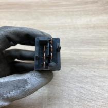 1J0953235A 1J0953235B  Windscreen/window heater switch Volkswagen Golf IV