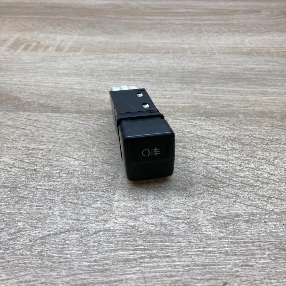 SUBARU FOG SWITCH   Fog light switch Subaru Legacy