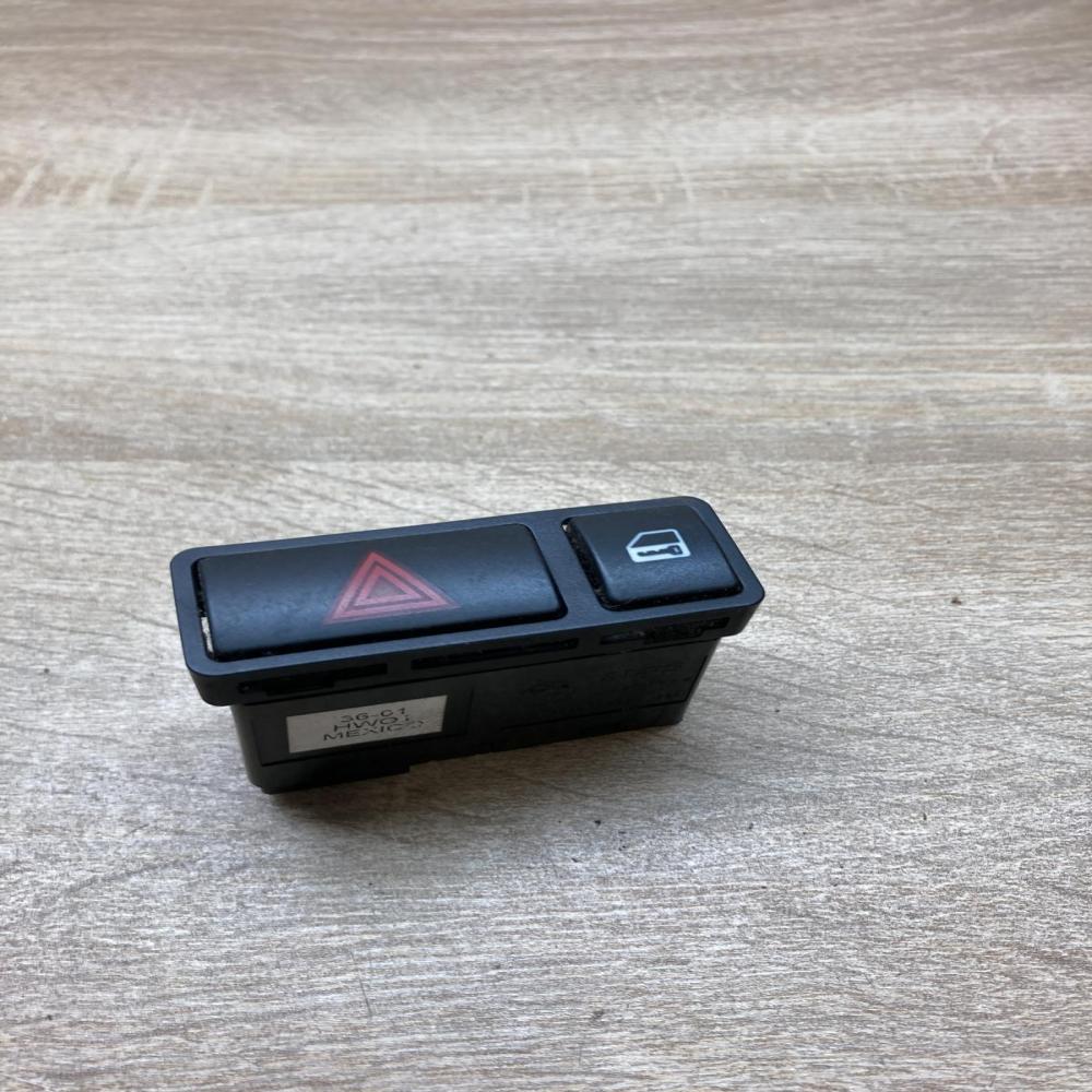 8368920   Hazard light switch BMW 3 E46