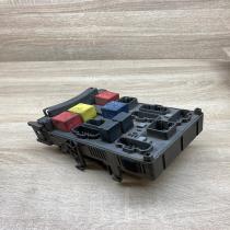 8200148809 A 8200004201E  Fuse module Renault Laguna II