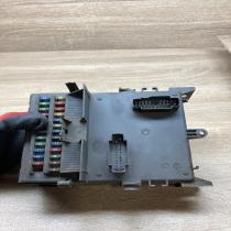8200148809 A 8200004201E  Fuse module Renault Laguna II