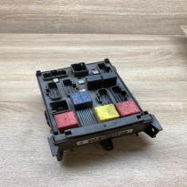 8200148809 A 8200004201E  Fuse module Renault Laguna II