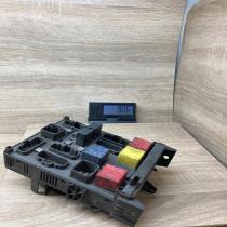8200148809 A 8200004201E  Fuse module Renault Laguna II