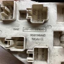 P04759534AK 16238AC 04759534AK Fuse module Chrysler Intrepid