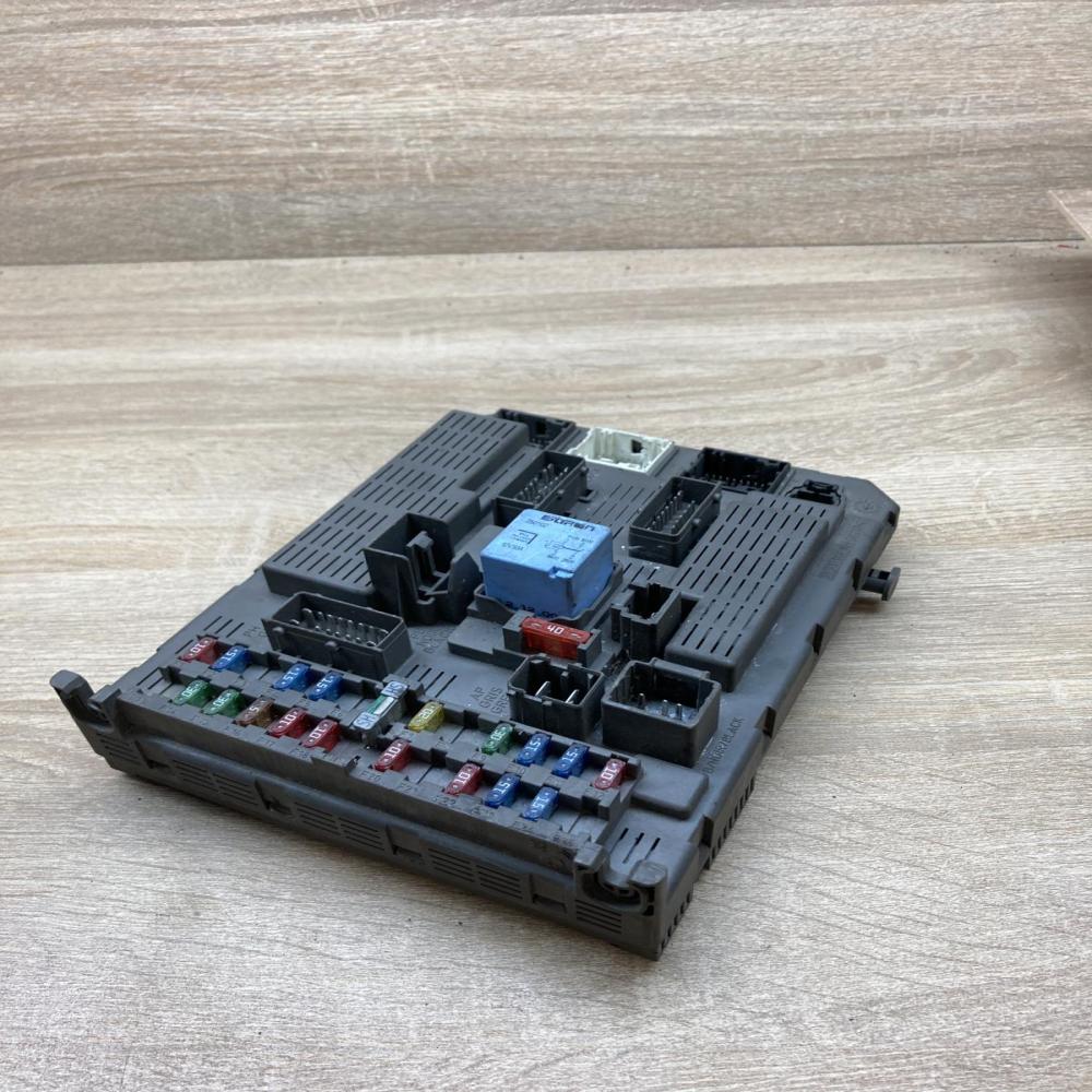 9643805380   Central body control module Citroen C5