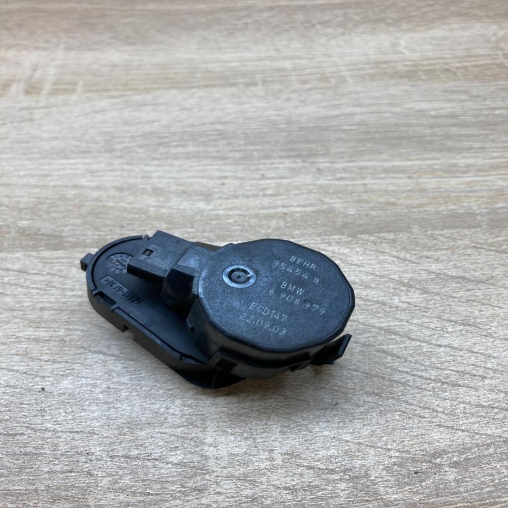 6908979   Air flap motor/actuator BMW 7 E65 E66