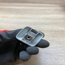 1K0857561B   Sun visor clip/hook/bracket Volkswagen Golf V