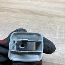 1K0857561B   Sun visor clip/hook/bracket Volkswagen Golf V