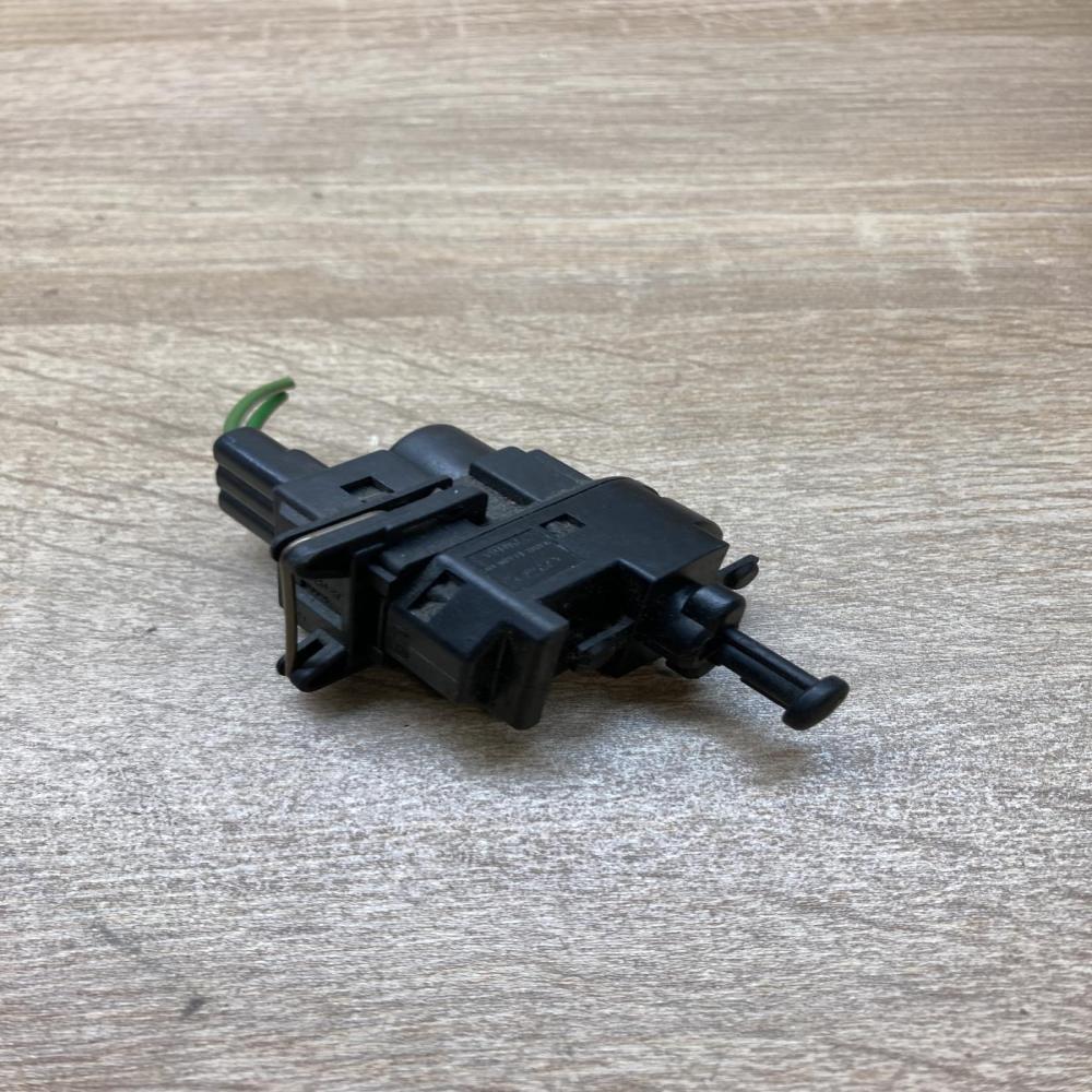 93BB 13480 BC 93BB13480BC  Brake pedal sensor switch Ford Focus