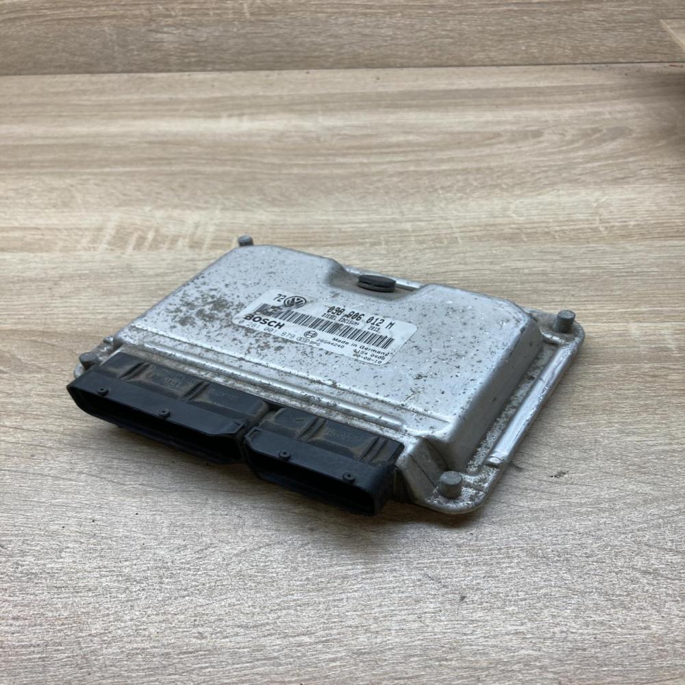038906012M 0281001979  Engine control unit/module ECU Volkswagen Golf IV