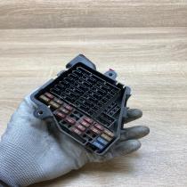 8D2941824   Fuse module Audi A6 S6 C6 4F