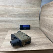 443862257D   Central locking vacuum pump Audi 80 90 B3