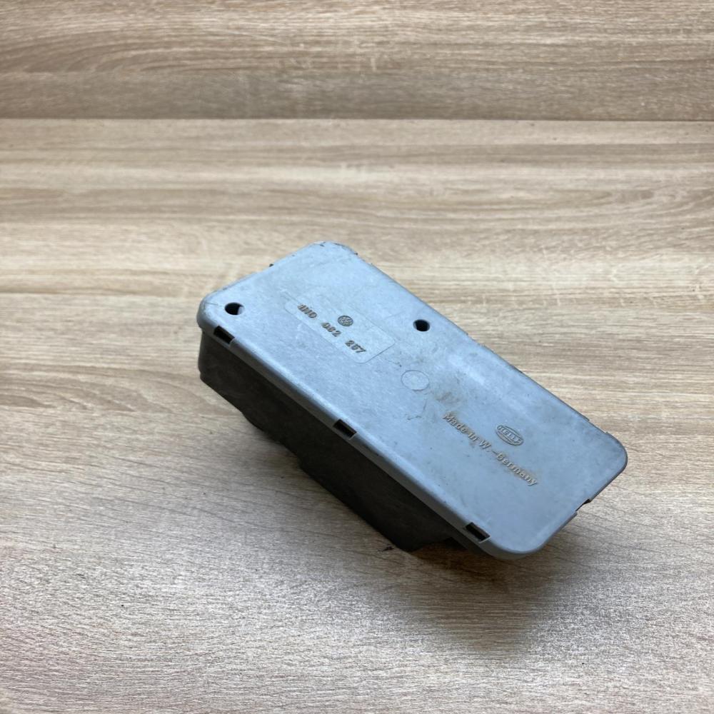 1H0962257   Central locking vacuum pump Volkswagen Golf III