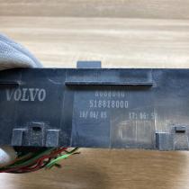 8688040 518818000  Fuse module Volvo V50