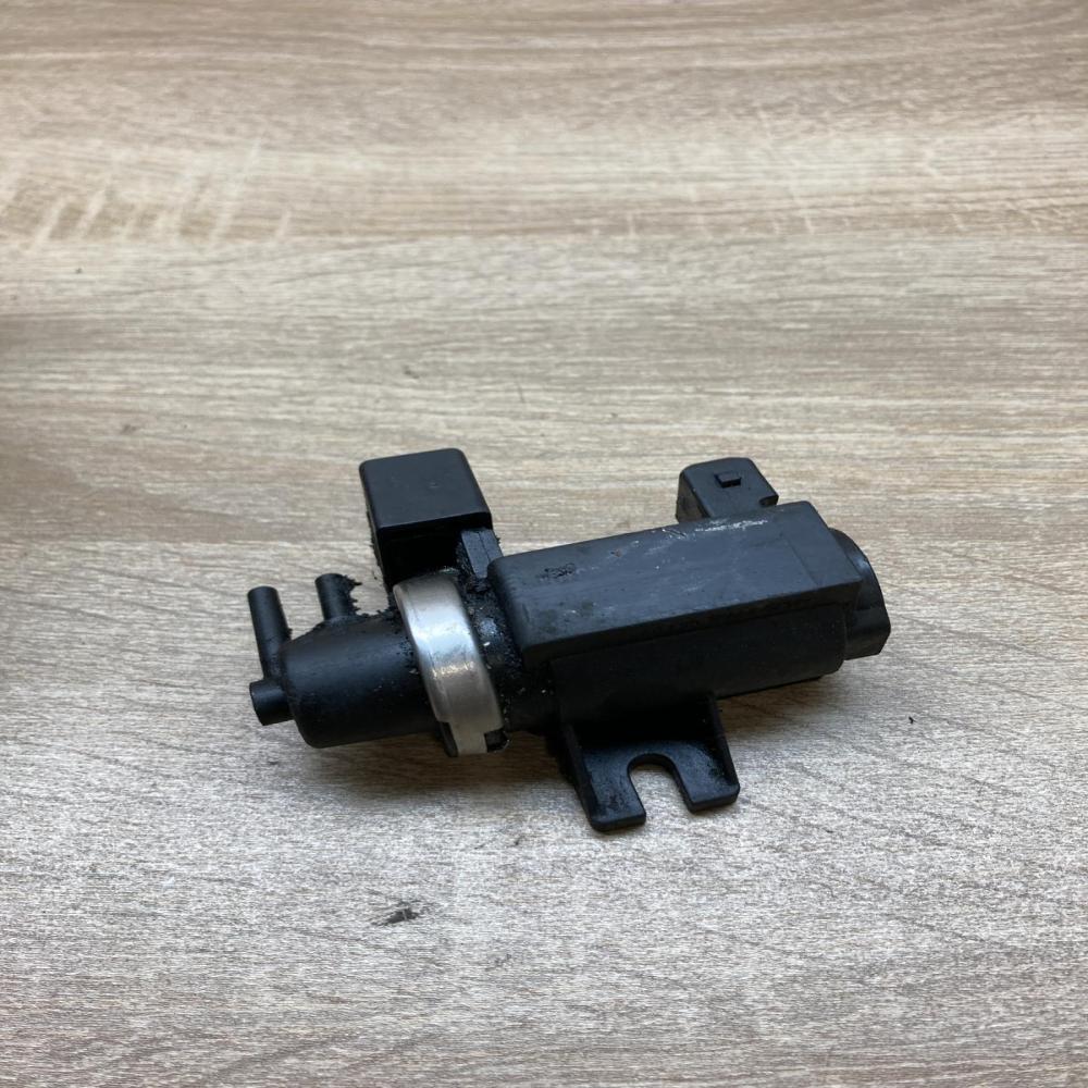 2247906 72279600  Vacuum valve BMW X5 E53