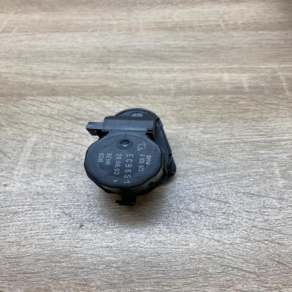 6935073   Air flap motor/actuator BMW 7 E65 E66