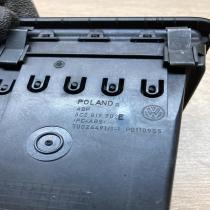 3C2819702E   Dashboard side air vent grill/cover trim Volkswagen PASSAT B6