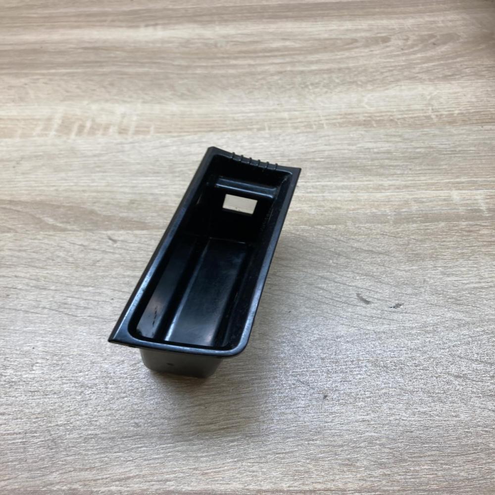 3C0863077   Car ashtray Volkswagen PASSAT B6